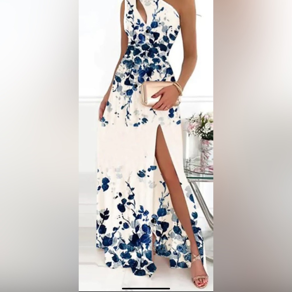 SOLD-Floral Print Women's dress - Blue and White